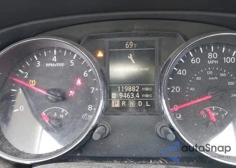 2013 Nissan Rogue S z USA, uszkodzony, nr VIN JN8AS5MV9DW102521